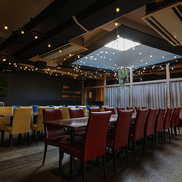 博多の寅ちゃん 天神横丁店の雰囲気1