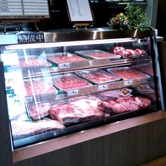 食肉卸会社直営店だからこそ、毎日新鮮＆安心なお肉を提供致します！