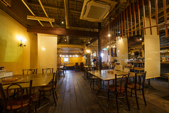 女子会にもおススメです◎ご家族連れにも♪4名様テーブル×3席ございます。