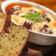 ダーツをしながらどうぞ！こだわりチーズ盛