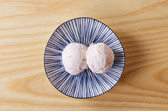 あまおうアイスクリーム　``Strawberry``ice cream