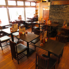 炭火焼鳥 勇 池袋西口店の雰囲気1