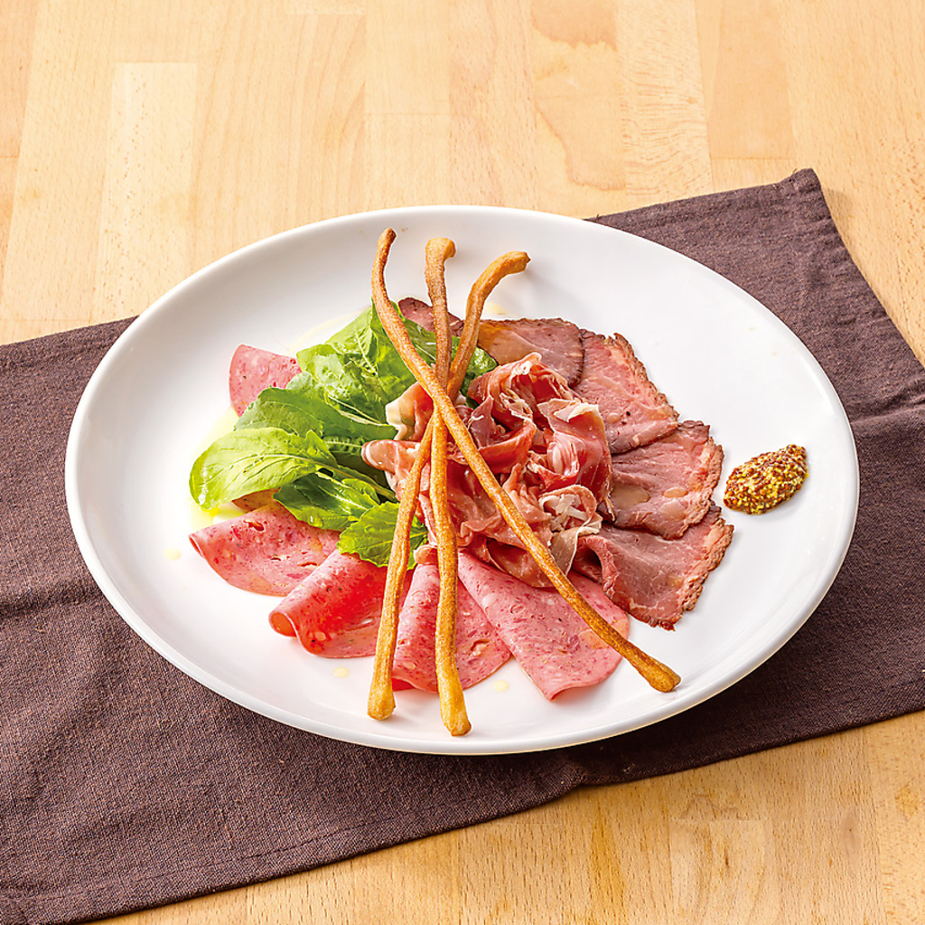 アラカルトやセットメニューなども各種取り揃えておりますので、様々な組み合わせをお試しください◎