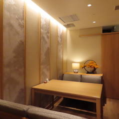 落ち着きのある上質な空間で家族や友人との至福な時間を楽しめる、大切な日やお祝いにも最適な個室！