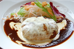 フォンデューチーズのハンバーグ　デミグラスソース　セット