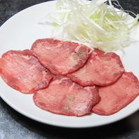 「最高の笑顔がこぼれる、上質焼肉。」