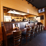 お一人様大歓迎のカウンター席がございます！地元の常連さんで賑わうアットホームな雰囲気が魅力です