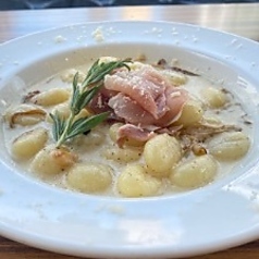 きのこと生ハムのクリームパスタ~フィジリ～