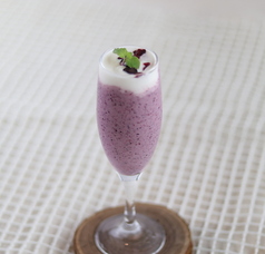 ベリーとバナナのむらさきスムージー