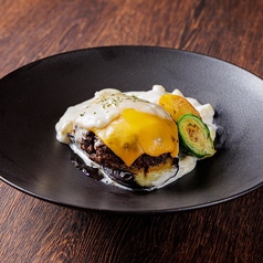 スープやサラダがブッフェスタイルで楽しめるランチ♪