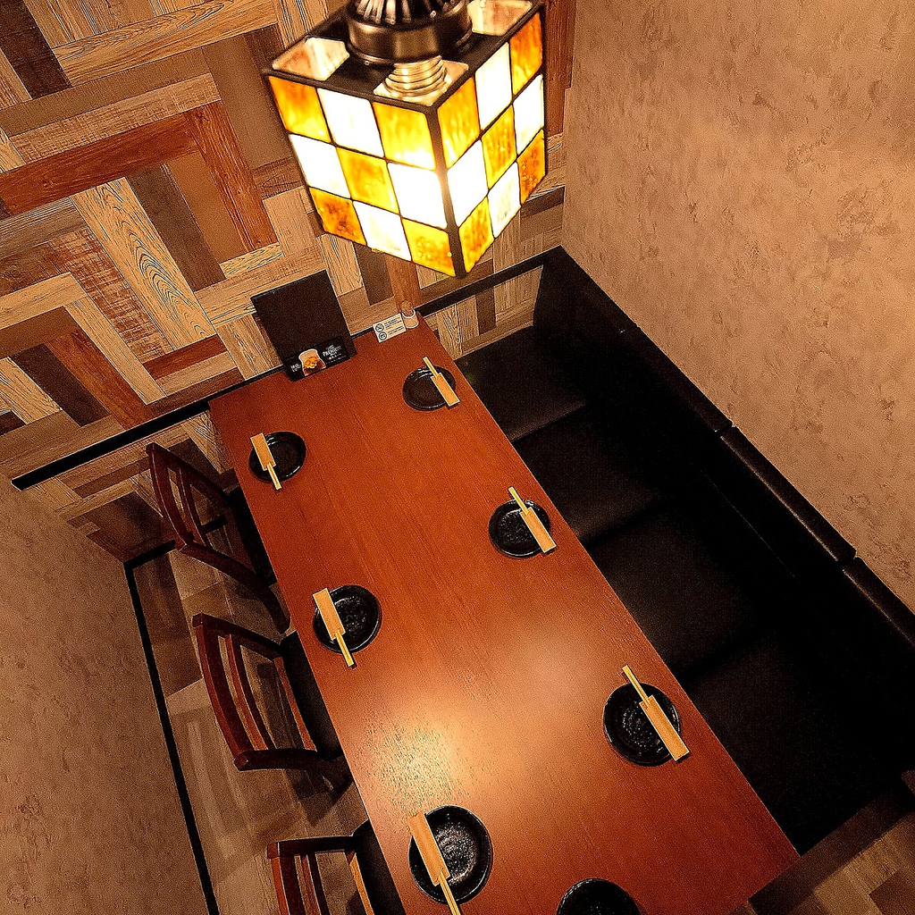 少人数～最大60名様まで、全席ドア付き完全個室！