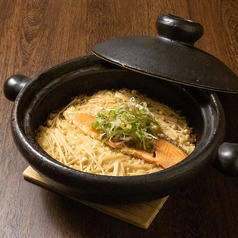 季節の土鍋炊き込みご飯