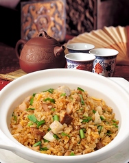 台湾黒豚腸詰とタロイモ炒飯/XO醤春雨土鍋