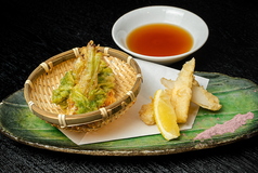 天ぷら参種盛り、んまむぬ。