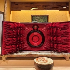 海の幸、山の幸などのお料理に合ったお酒をご用意しております。