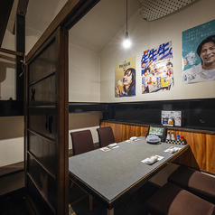 半２階テーブル