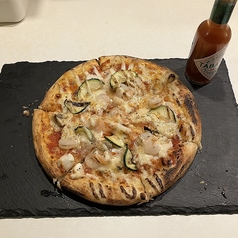 たつ家のまかないピザ