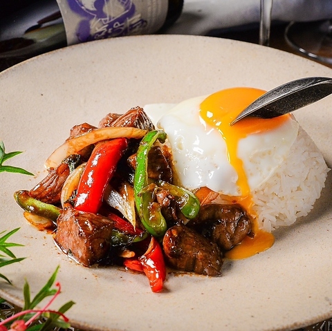 【青業台駅徒歩5分】本格アジアン料理とワインをビストロスタイルで！