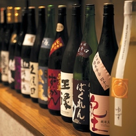 各地から厳選した豊富な日本酒を相性抜群な料理と共に◎