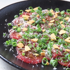 馬刺しのカルパッチョ　スパイス風味　ジャポネソース