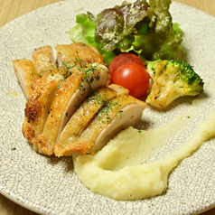 ●ハーブ香るさつま鶏の香草焼き