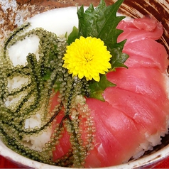 マグロと海ぶどうの山かけ丼