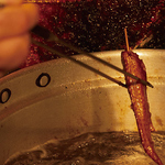 旧店舗から大事に受け継がれてきた独自の製法を忠実に守りつつ、皆様へ美味しくご提供しています。