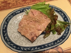 お肉のテリーヌ胡麻ソース