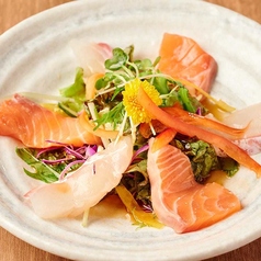 旬魚の彩りカルパッチョ
