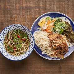 焼き豚肉のつけ麺フォー