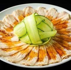 余市産北島ワインポークのニンニクソースがけ