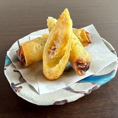 鶏そぼろとチーズの春巻き