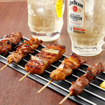 もつきむは串焼も絶品！！ジューシーなお肉の旨味をご堪能ください。