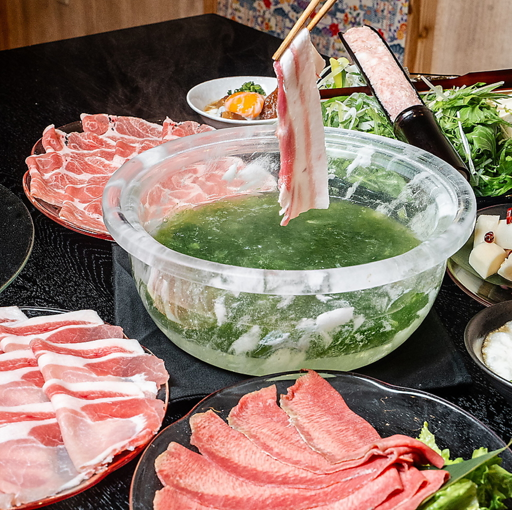 団体で最大フロアーテーブル席56名貸し切り可