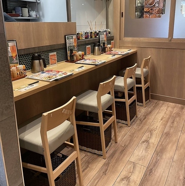 牛たん炭焼利久イオンレイクタウンmori店の雰囲気1