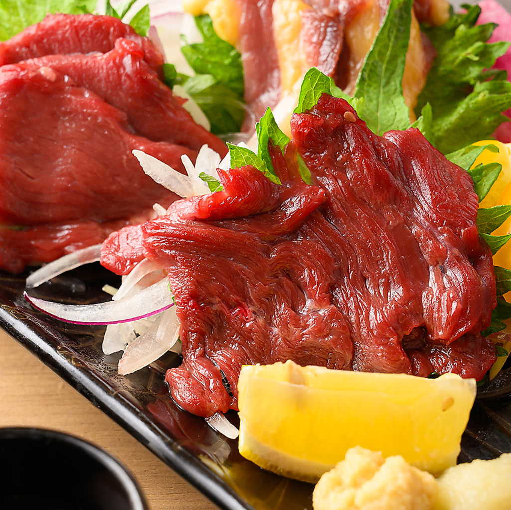 馬刺し盛り合わせ