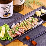 馬刺しやアツアツ鉄板餃子、チキン南蛮など、当店自慢の一品料理もバラエティ豊かに取り揃えました！