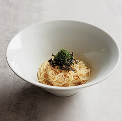 エゴマの葉汁無し冷麺