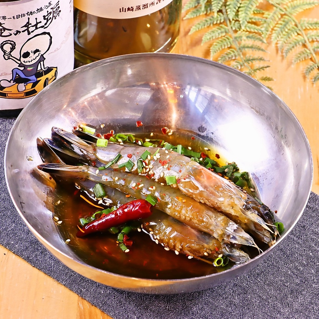 お酒がすすむおつまみのお供にビールやハイボール等のお飲み物を各種豊富にご用意いたしております♪