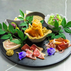 MooneyTony ムーニートニーの特集写真