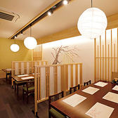 【ちょうどよい個室をご用意】接待や大切なお祝いなどに重宝する完全個室、仕切りのある半個室テーブル席をご用意。土日・祝日のお席の確保には、事前のご予約がオススメです。コースページより「席のみ予約」や各種コースをご選択ください。