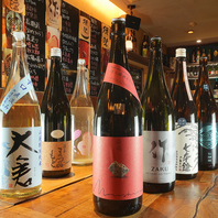 日本酒はほぼ日替わりで、厳選した20種類そろえています