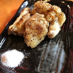 豚足の炭火焼き　中