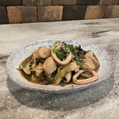 旨味が詰まった海鮮ワタ焼き