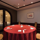 お支払方法は現金のほか、各種クレジットカードや一部のQRコード決済をご利用いただく事ができ、海外のお客様も安心してお食事がお楽しみいただけます