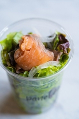 カップサラダ サーモン