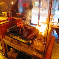 当店のウリは薪で焼く塊肉！