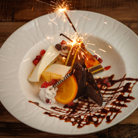 サプライズプレゼントやその他お得なクーポン有。