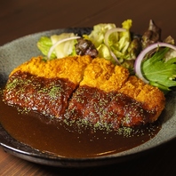 定番から創作まで、心躍るこだわりメニューの数々