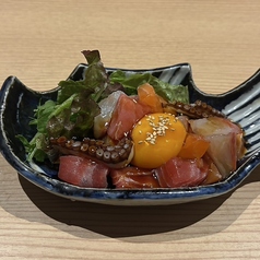 海鮮ユッケ